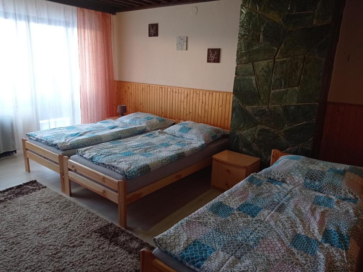 Hotel Penzion Sarka Štrba Exterior foto